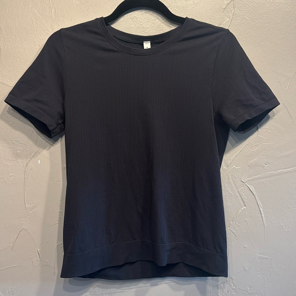 ATHLETA black workout top women’s size small